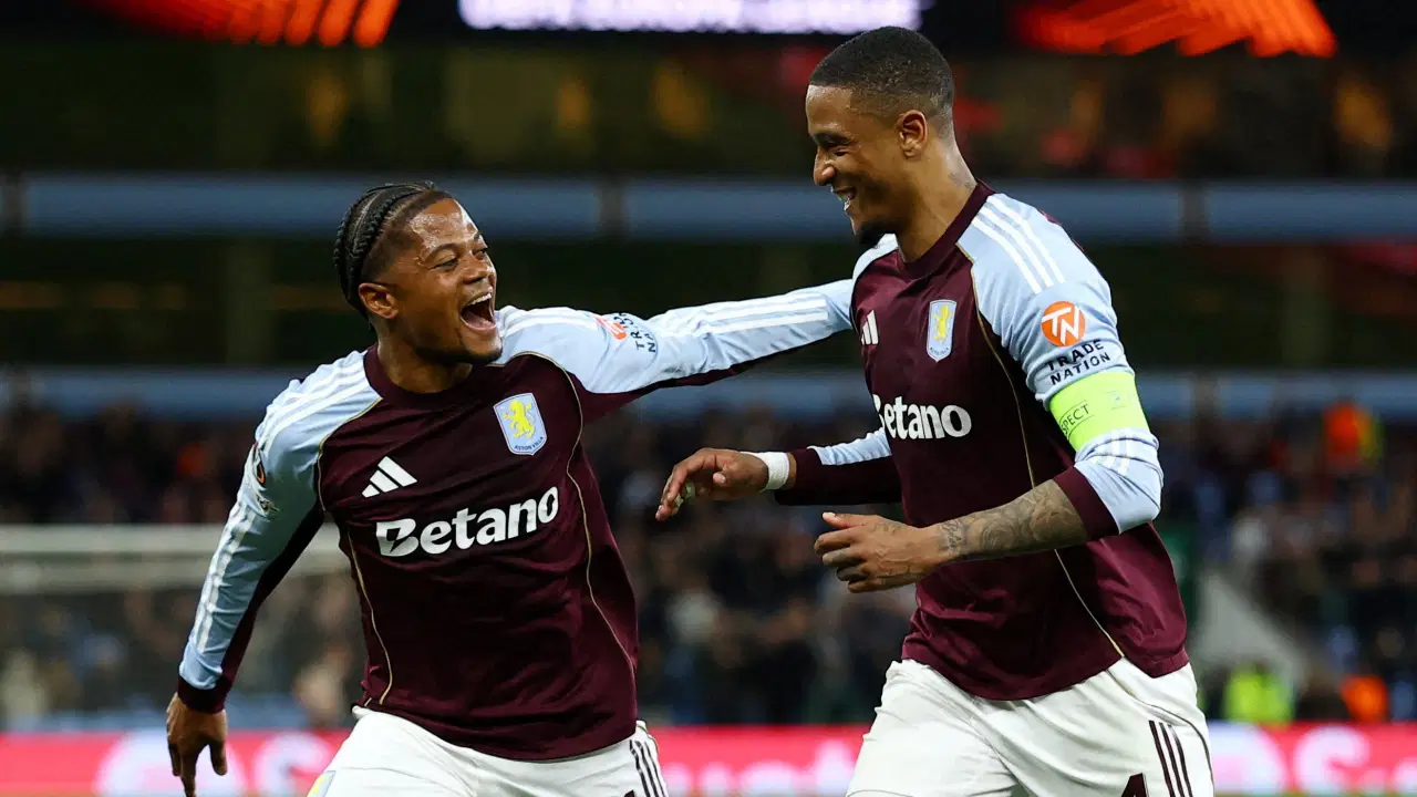 aston-villa-uefa-avrupa-liginde-gule-oynaya-yari-finalde-KMHM1Mmd.jpg