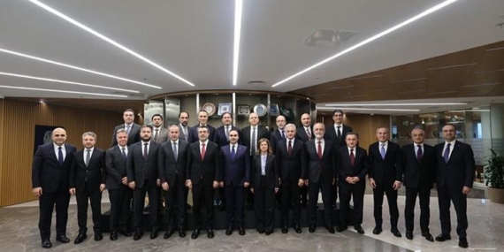 bakan-kacir-tbb-yonetim-kurulu-toplantisina-katildi-AdtUss4J.jpg