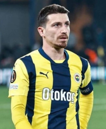 caykur-rizespor-maci-oncesi-fenerbahcede-mert-hakan-yandas-gelismesi-9PZzTrQD.jpg