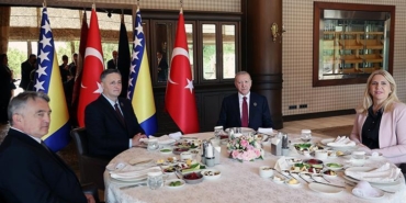 cumhurbaskani-erdogan-bosna-hersek-heyeti-ile-gorustu-kThBvzi9.jpg
