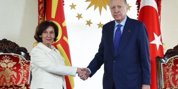 cumhurbaskani-erdogan-kuzey-makedonya-cumhurbaskani-gordana-siljanovska-davkova-ile-gorustu-nPvYUMTb.jpg