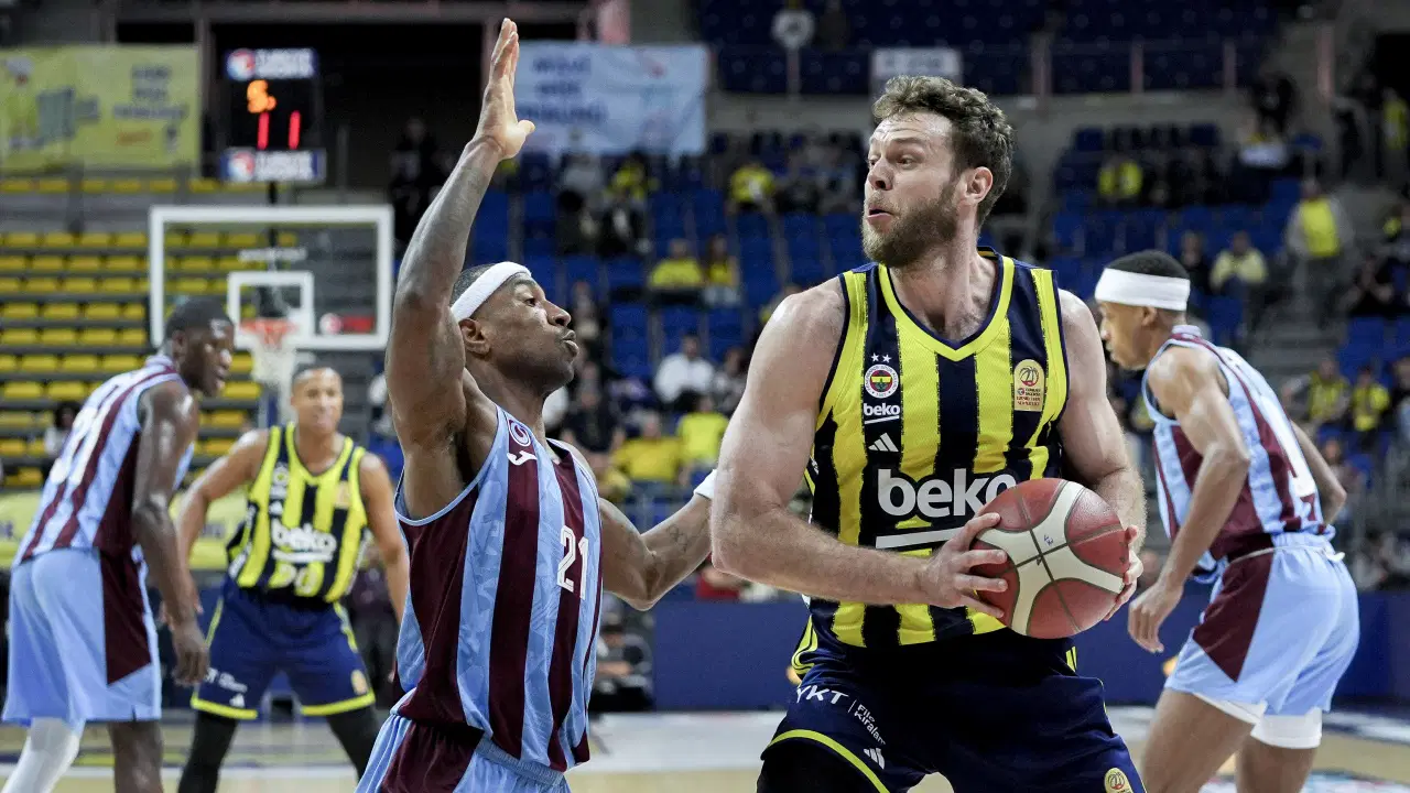fenerbahce-beko-trabzonspora-gecit-vermedi-zdt3O75x.jpg