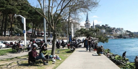 istanbulda-guzel-havayi-firsat-bilenler-sahillere-akin-etti-BJx7SyM7.jpg