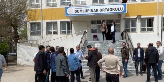 sanliurfada-okulda-ogretmene-atak-girisimi-valilikten-aciklama-geldi-bhKLVBYk.jpg