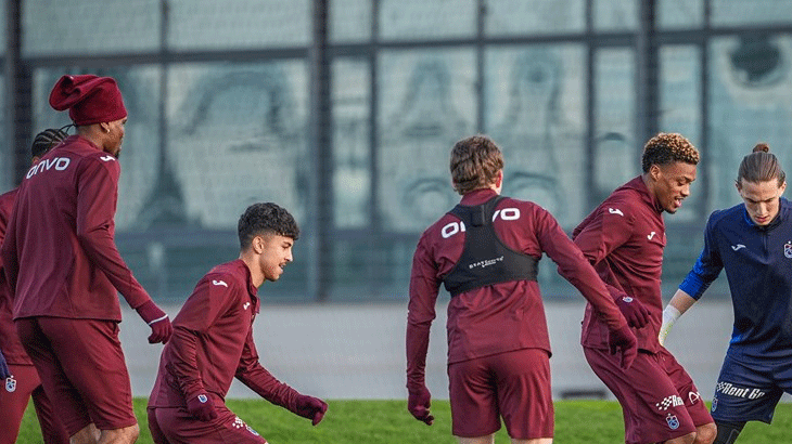 trabzonspor-basaksehir-macina-hazirlaniyor-fsGv7t8k.jpg